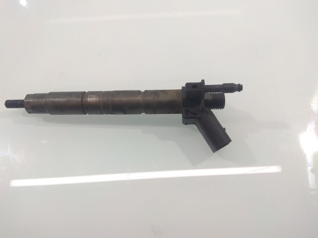 Wtryskiwacz paliwa 0445117030 BMW