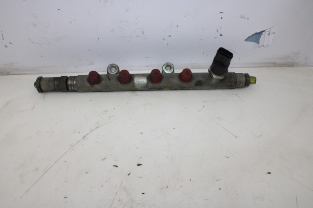 Rozdzielacz paliwa 0445214025 OPEL