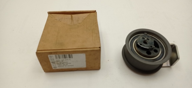 Rolka napinacza paska rozrządu 045109243C VAG