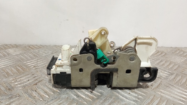 Zamek drzwi przednich lewych 04589409AA CHRYSLER