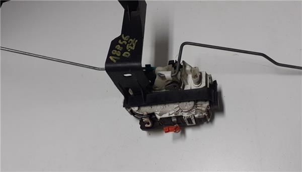Zamek drzwi przednich lewych 04589409AD CHRYSLER