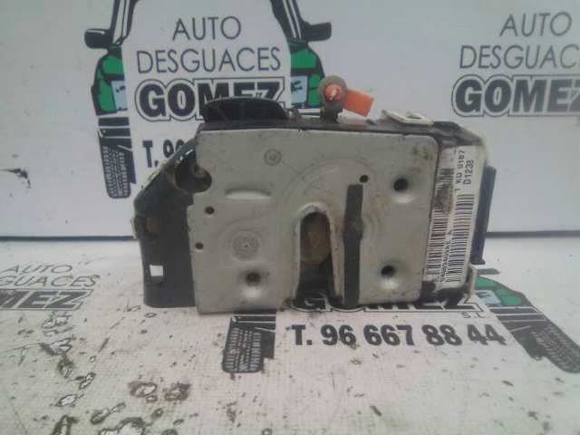 Zamek drzwi przednich lewych 04589409AG CHRYSLER