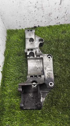 Wspornik alternatora 045903141C VAG