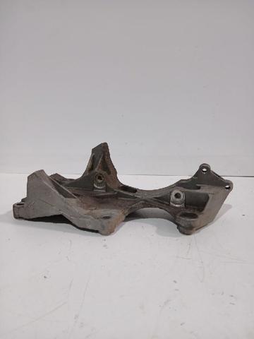 Wspornik alternatora 045903143C VAG