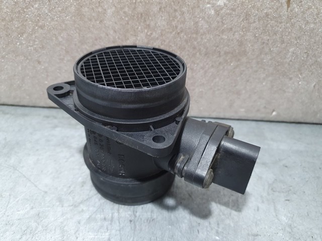 Czujnik przepływu powietrza, przepływomierz powietrza M.A.F. 045906461 VAG