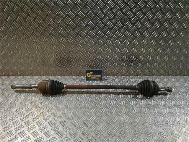 Półoś napędowa przednia prawa 04641884AB CHRYSLER