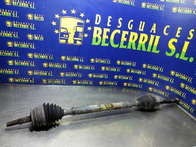 Półoś napędowa przednia prawa 04641884AE CHRYSLER