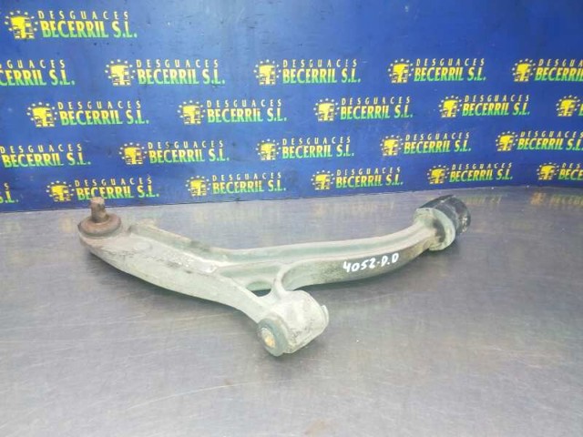 Wahacz zawieszenia przedniego dolny prawy 04694760AC CHRYSLER