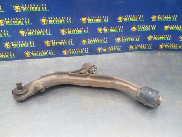 Wahacz zawieszenia przedniego dolny lewy 04694761AC CHRYSLER