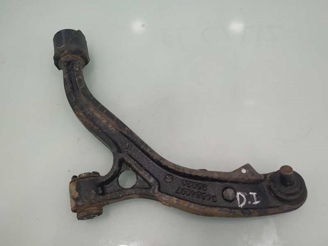 Wahacz zawieszenia przedniego dolny lewy 04694761AC CHRYSLER