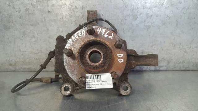 Czop (zwrotnica) przedni prawy 04694952AB CHRYSLER