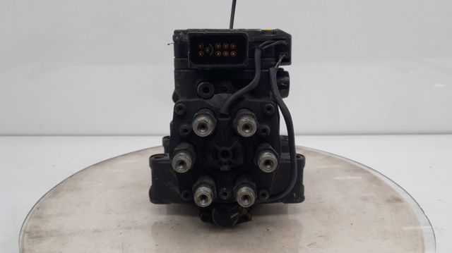 Pompa wtryskowa wysokiego ciśnienia Volkswagen Passat 3B3