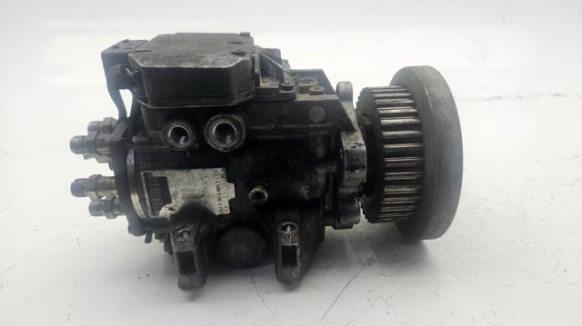 Pompa wtryskowa wysokiego ciśnienia Volkswagen Passat 3B3