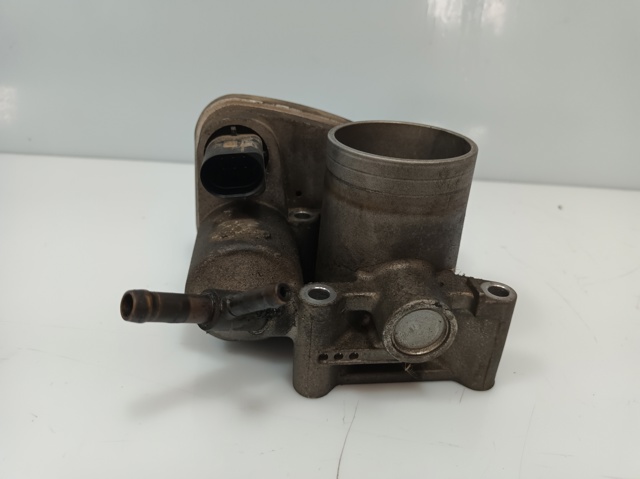 Przepustnica, komplet 047133062D VAG