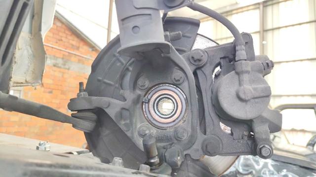 Czop (zwrotnica) przedni lewy 04787958AA CHRYSLER