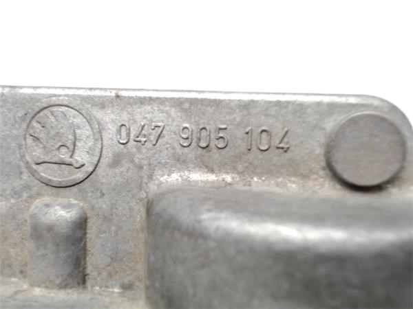 047905104 VAG