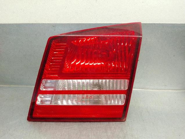 Lampa zespolona tylna prawa wewnętrzna 04806368AD CHRYSLER
