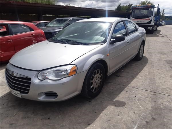 Maska silnika Dodge Stratus 2