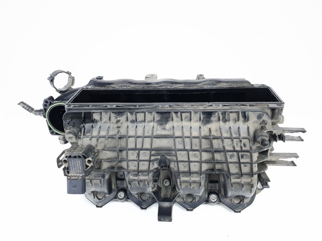 Kolektor ssący Volkswagen Jetta 7 BU3, BU4