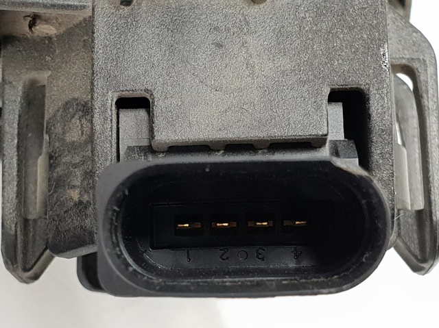 Kolektor ssący Volkswagen Jetta 7 BU3, BU4