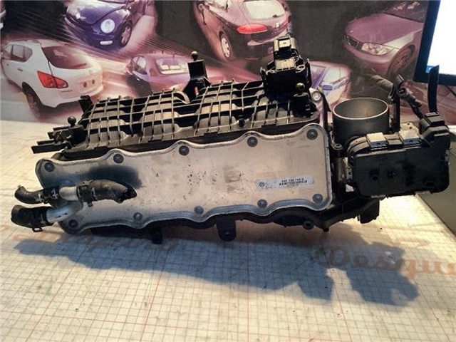 Chłodnica intercoolera 04E145749B VAG