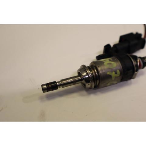 Wtryskiwacz paliwa 04E906036AD VAG