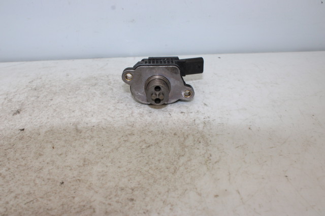 Zawór elektromagnetyczny faz rozrządu 04E906048A VAG