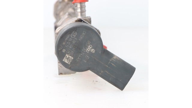 Rozdzielacz paliwa 04L089B VAG