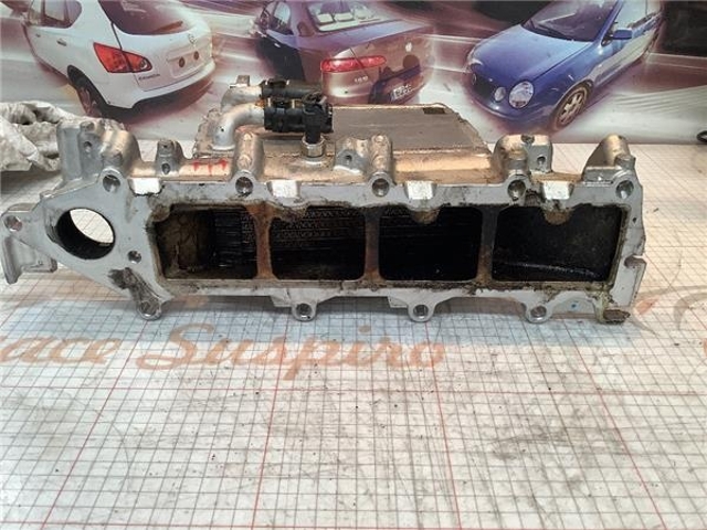 Kolektor ssący 04L129766AL VAG