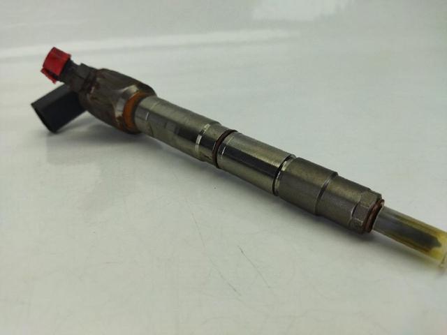 Wtryskiwacz paliwa 04L130277AC VAG