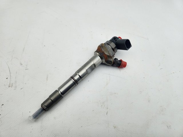 Wtryskiwacz paliwa 04L130277AC VAG