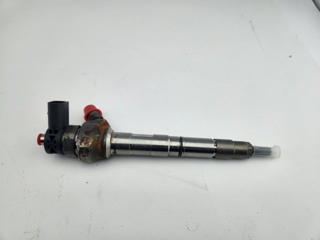Wtryskiwacz paliwa 04L130277AC VAG