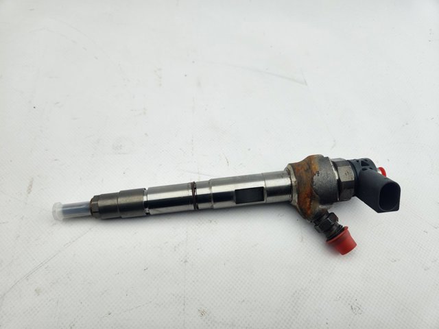 Wtryskiwacz paliwa 04L130277AC VAG
