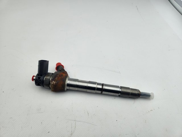 Wtryskiwacz paliwa 04L130277AC VAG