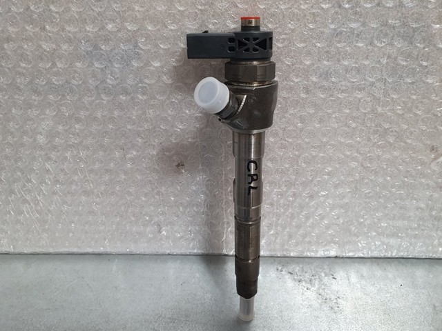 Wtryskiwacz paliwa 04L130277AC VAG