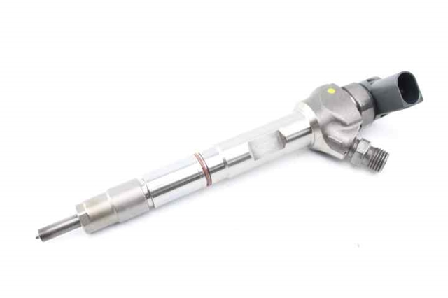 Wtryskiwacz paliwa 04L130277AD VAG