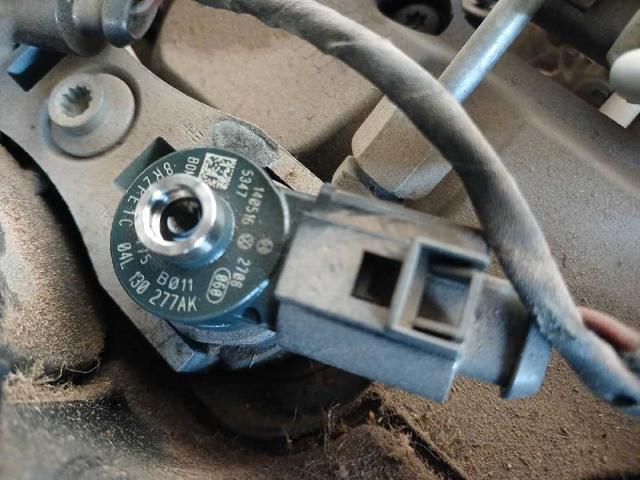 04L130277AK VAG