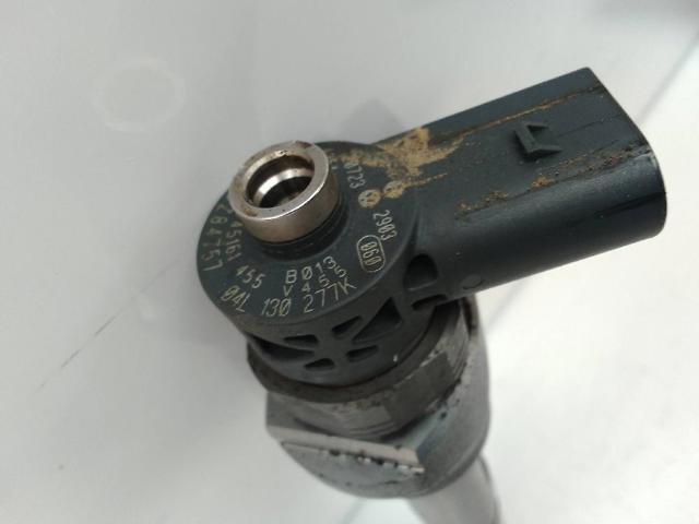 Wtryskiwacz paliwa 04L130277K VAG