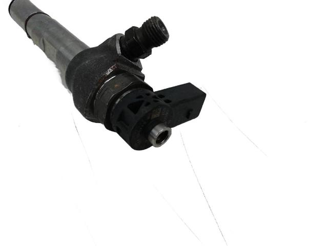 Wtryskiwacz paliwa 04L130277K VAG