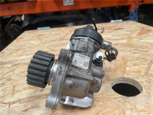 Pompa wtryskowa wysokiego ciśnienia 04L130755D VAG