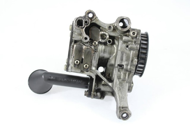 Pompa oleju Volkswagen Golf BA5, BV5