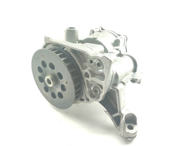 Pompa oleju Volkswagen Golf BA5, BV5