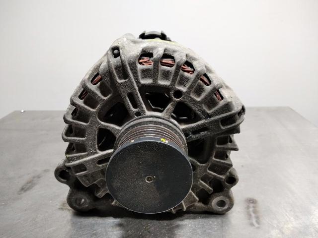 Alternator 04L903017A VAG