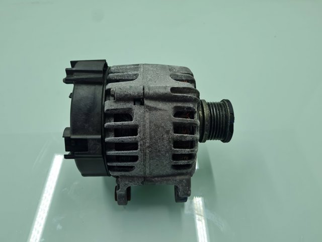 Alternator 04L903024 VAG
