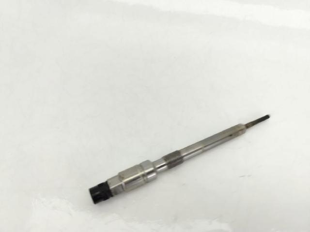 Świeca żarowa Volkswagen Passat 3G2, CB2