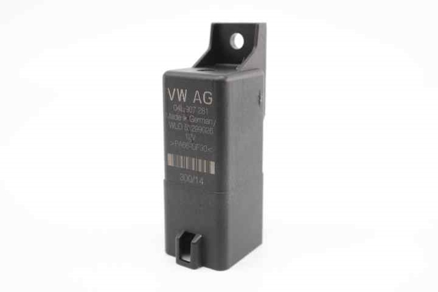 Przekaźnik świec żarowych 04L907281 VAG