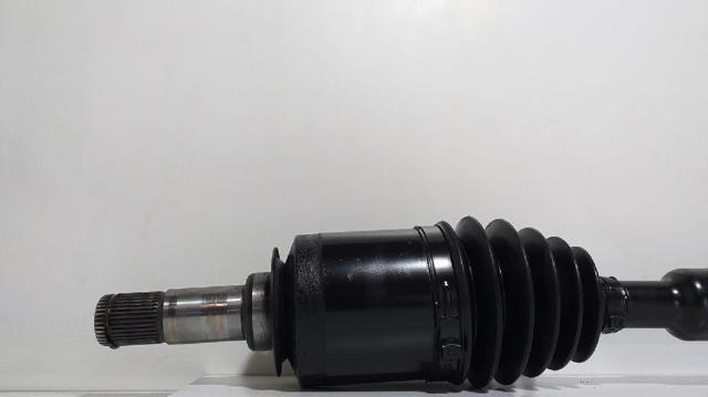 Półoś napędowa przednia prawa 0501006509 MERCEDES