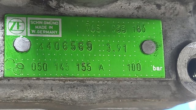 Pompa wspomagania hydraulicznego kierownicy 050145155A VAG