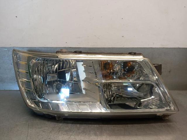 Reflektor prawy 05067788AA CHRYSLER