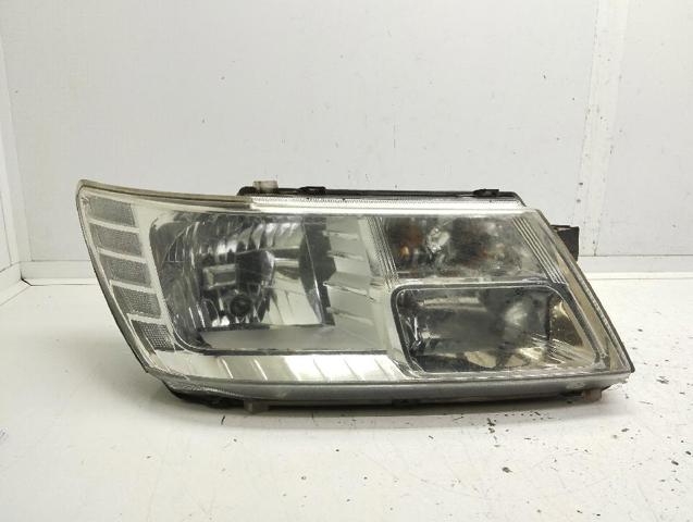 Reflektor prawy 05067788AA CHRYSLER